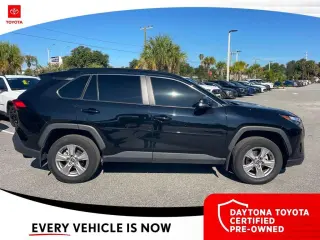 Toyota RAV4 2025 AWD XLE 4dr SUV