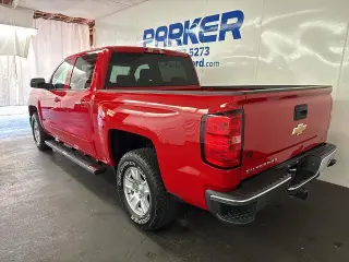 Chevrolet Silverado 1500 2015 4x2 LT 4dr Cab con 5.8 pies de largo