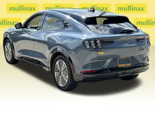 Ford Mustang Mach-E 2023 Premium SUV de 4 puertas