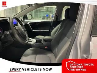 Toyota RAV4 2025 LE 4dr SUV