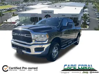Ram 2500 2024 4x4 Tradesman Cabina Doble 4p Caja de 6.3 pies