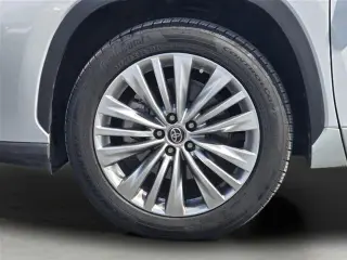 Toyota Highlander 2023 Platinum 4dr SUV