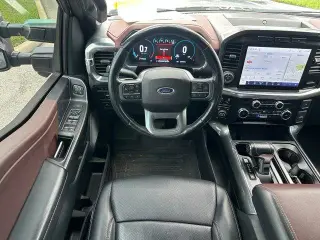 Ford F-150 2022 4x4 Lariat 4dr SuperCrew 5.5 ft. SB