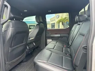 Ford F-150 2022 4x4 Lariat 4dr SuperCrew 5.5 ft. SB