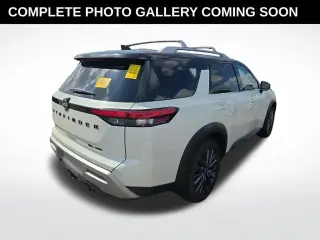 Nissan Pathfinder 2024 AWD SL SUV de 4 puertas