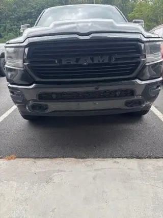 Ram 1500 2019 4x2 Laramie 4p Cab Camioneta de 5.6 ft. SB