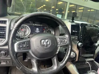Ram 1500 2019 4x2 Laramie 4p Cab Camioneta de 5.6 ft. SB