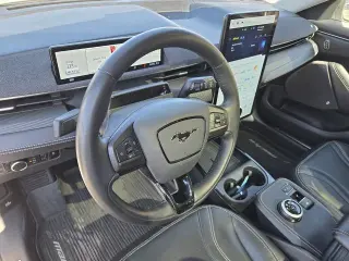 Ford Mustang Mach-E 2023 Premium 4dr SUV