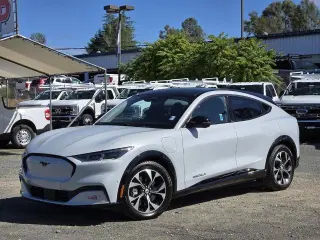 Ford Mustang Mach-E 2023 Premium 4dr SUV