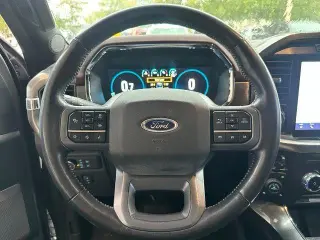 Ford F-150 2023 4x4 Lariat 4dr SuperCrew 5.5 ft. SB