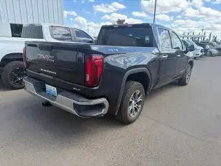 GMC Sierra 1500 2025 4x4 SLT 4p. Cabina de Tripulacion con 6.6 ft. SB