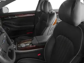 Genesis G90 2018 3.3T Premium 4dr Sedán