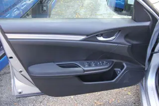 Honda Civic 2018 LX 4dr Sedan CVT