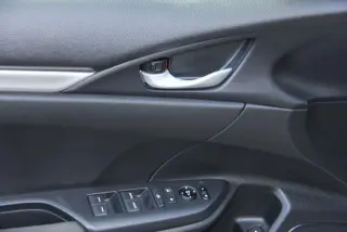Honda Civic 2018 LX 4dr Sedan CVT