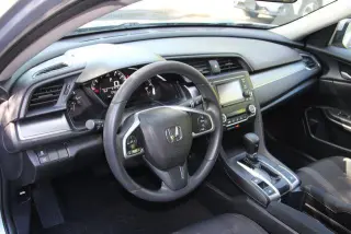 Honda Civic 2018 LX 4dr Sedan CVT