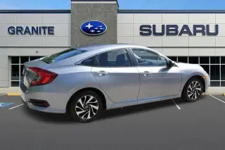 Honda Civic 2018 LX 4dr Sedan CVT