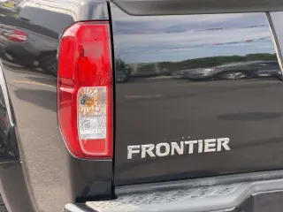 Nissan Frontier 2017 4x2 S 4dr King Cab 6.1 ft. SB 5M