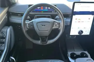 Ford Mustang Mach-E 2024 Select SUV de 4 puertas