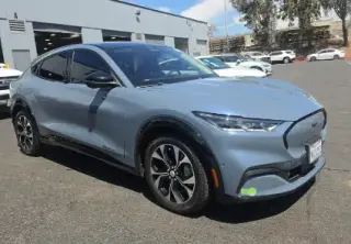 Ford Mustang Mach-E 2023 Premium 4dr SUV