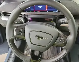 Ford Mustang Mach-E 2023 Premium 4dr SUV
