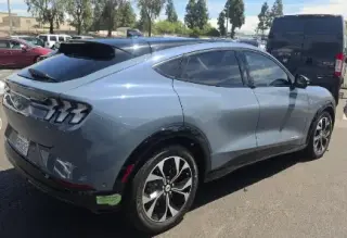 Ford Mustang Mach-E 2023 Premium 4dr SUV