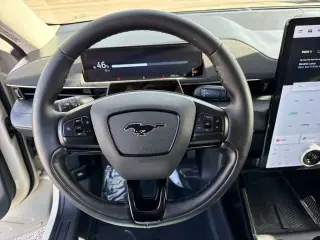 Ford Mustang Mach-E 2025 AWD Select 4dr SUV