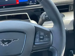 Ford Mustang Mach-E 2023 Select 4p SUV