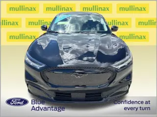 Ford Mustang Mach-E 2023 Select 4dr SUV