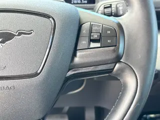 Ford Mustang Mach-E 2023 Select 4dr SUV