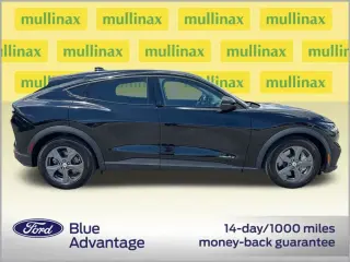 Ford Mustang Mach-E 2023 Select 4dr SUV