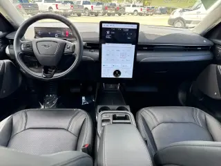 Ford Mustang Mach-E 2025 Premium 4dr SUV