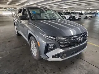 Hyundai TUCSON 2025 SE 4p SUV
