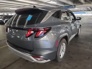 Hyundai TUCSON 2025 SE 4p SUV