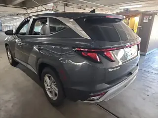 Hyundai TUCSON 2025 SE 4p SUV