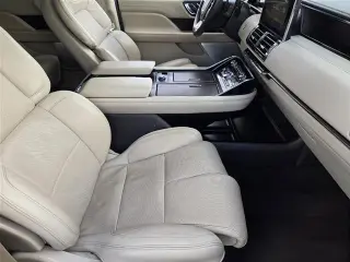 Lincoln Navigator 2021 4x4 Reserve SUV 4p.
