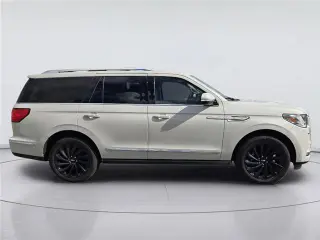 Lincoln Navigator 2021 4x4 Reserve SUV 4p.