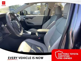 Toyota RAV4 2025 XLE Premium 4dr SUV