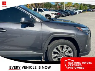Toyota RAV4 2025 XLE Premium 4dr SUV