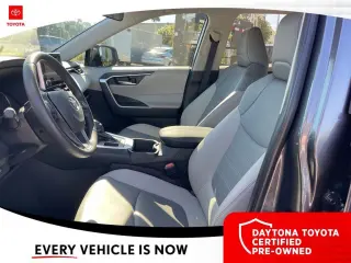 Toyota RAV4 2025 XLE Premium 4dr SUV
