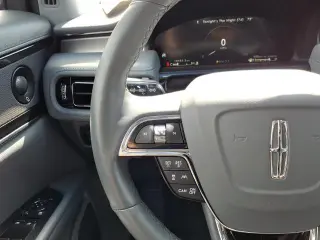 Lincoln Nautilus 2023 AWD Reserve 4dr SUV