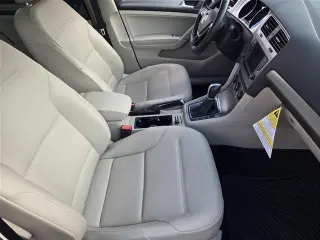 Volkswagen Golf 2017 TSI S 4p Hatchback 6A