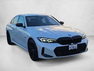 Serie 3 BMW 2023 330e 4dr Sedán