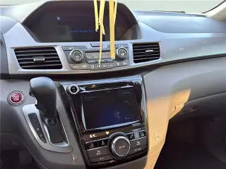 Honda Odyssey 2016 Touring 4p Minivan