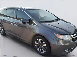 Honda Odyssey 2016 Touring 4p Minivan