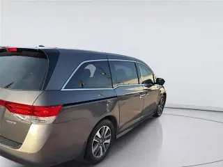 Honda Odyssey 2016 Touring 4p Minivan