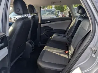 Volkswagen Taos 2022 SE 4p SUV