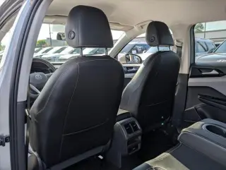 Volkswagen Taos 2022 SE 4p SUV