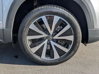 Volkswagen Taos 2022 SE 4p SUV