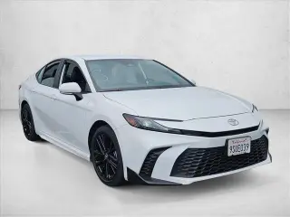 Toyota Camry 2025 SE 4dr Sedan