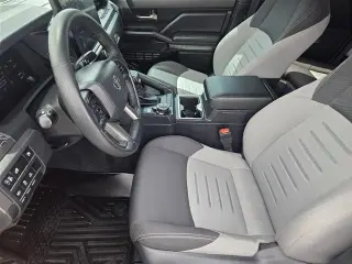 Toyota Tacoma 2025 4x4 TRD Sport HV 4p Doble Cabina 5.0 pies SB